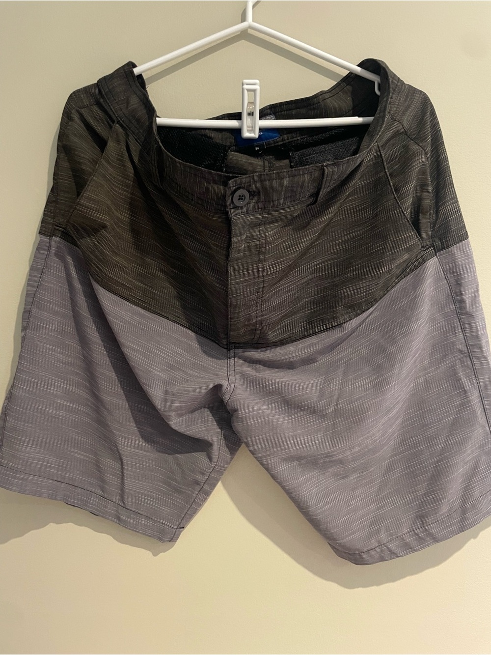 Burnside Two-Tone Men's Shorts